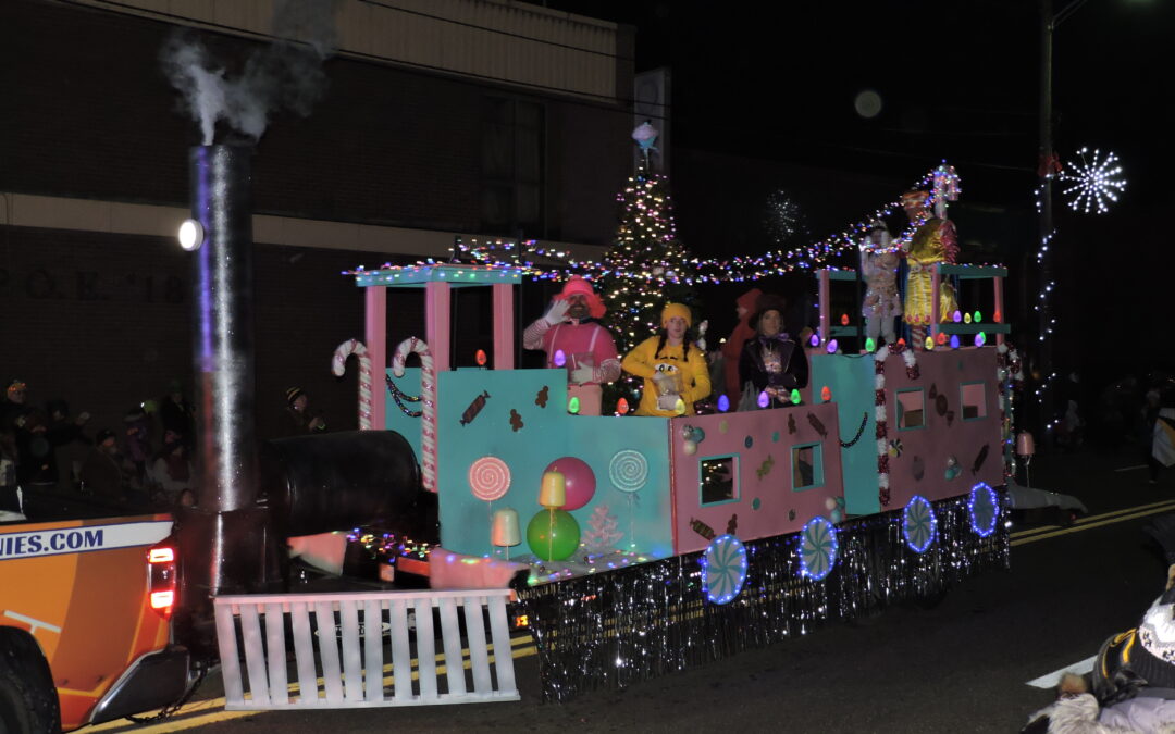 Weirton parade hits the sweet spot for Christmas celebration