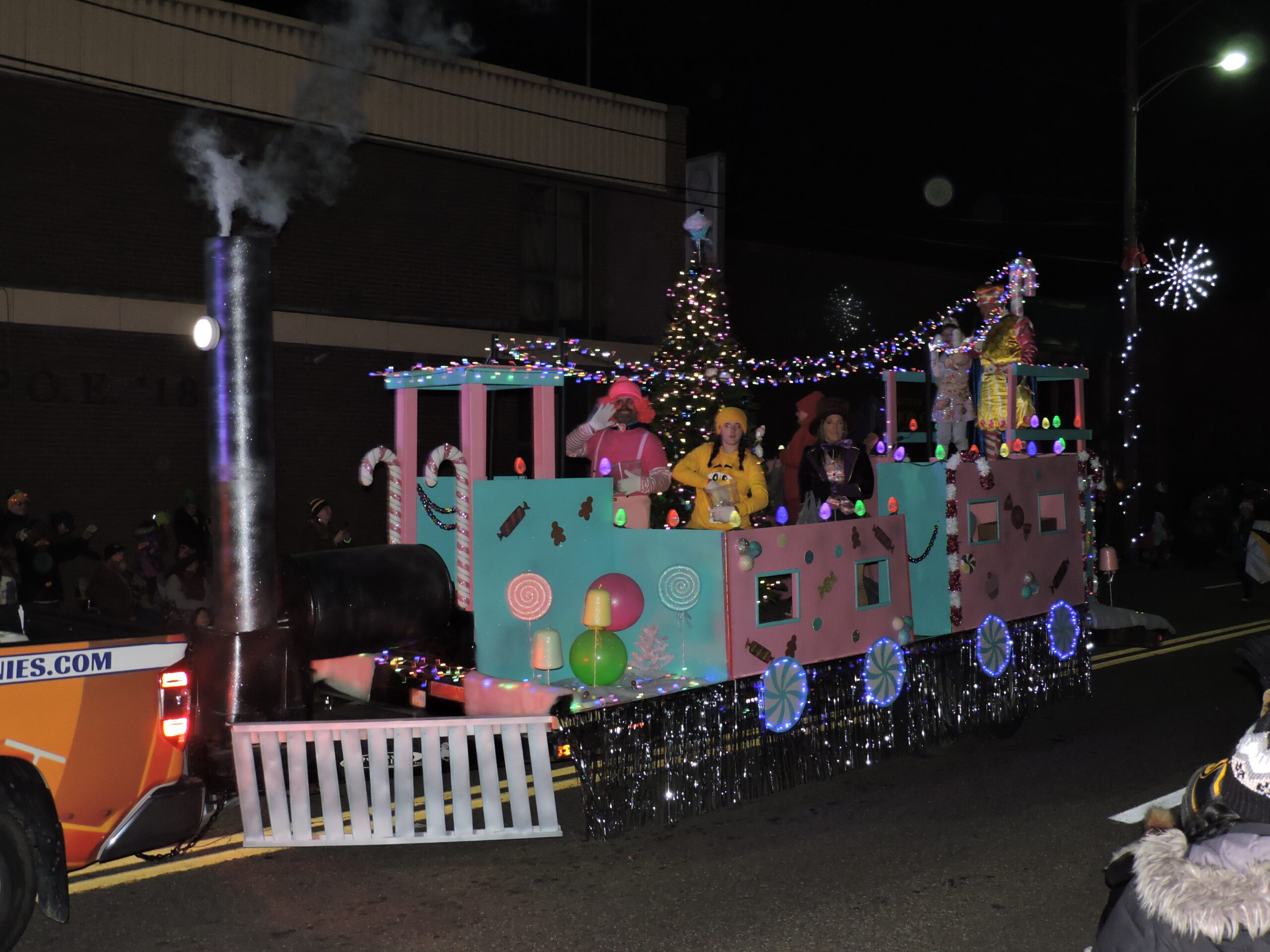 Weirton parade hits the sweet spot for Christmas celebration Lombardi